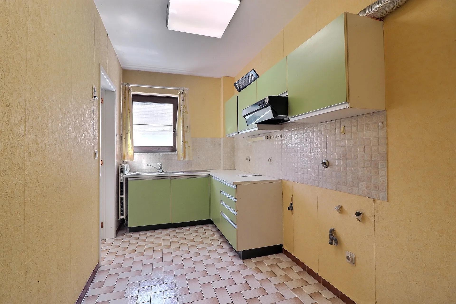 Appartement 2ch avec balcon, double garage et cave — photo 4