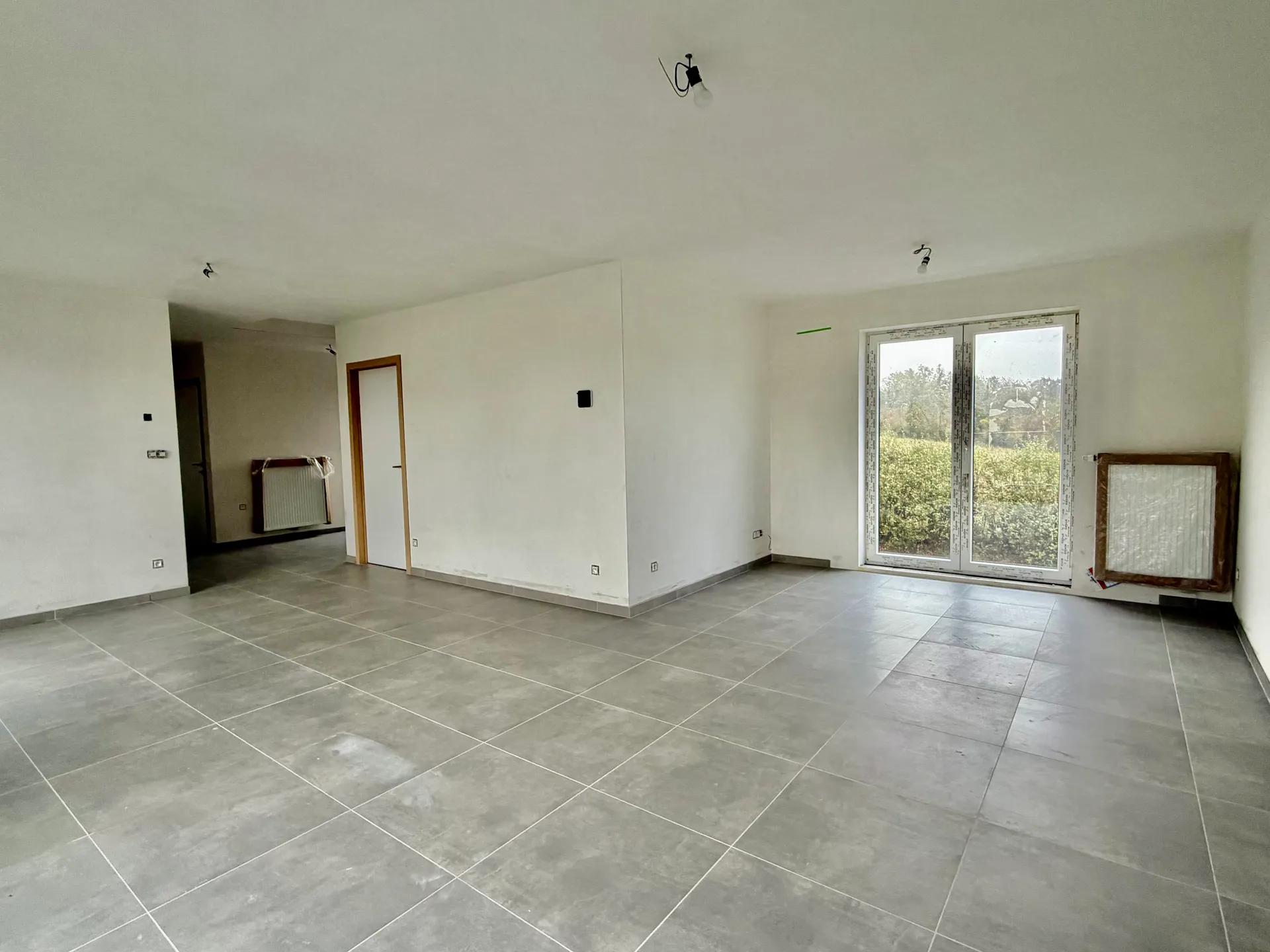 Appartement avec garage et jardin — photo 5