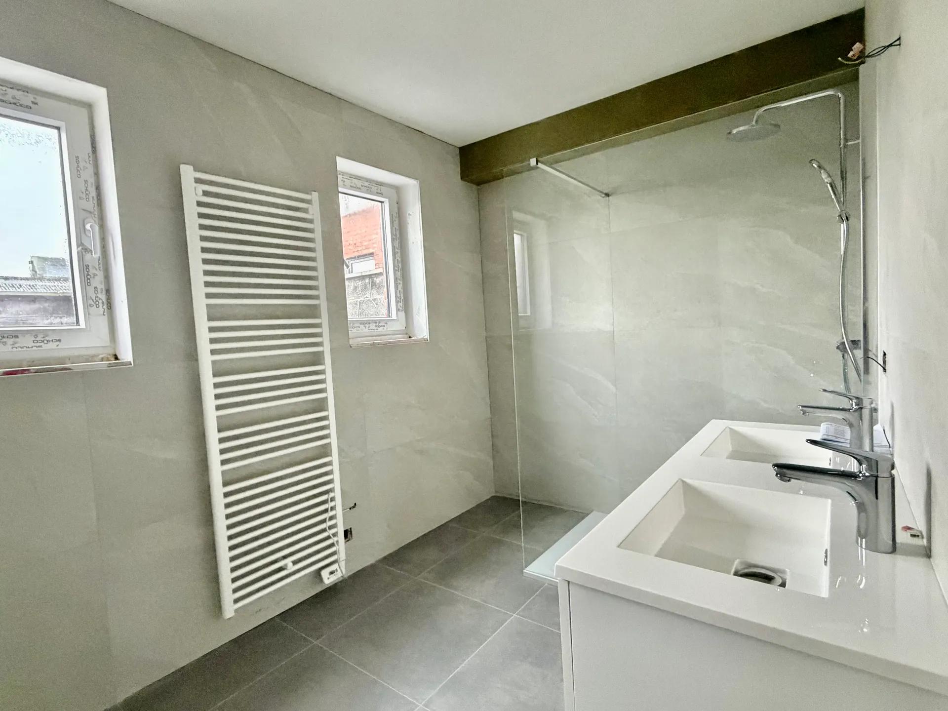 Appartement avec garage et jardin — photo 7