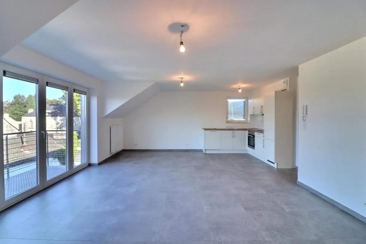 Nieuw appartement met 2 slaapkamers en balkon — foto 1