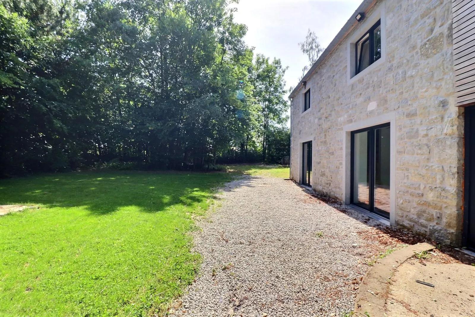 Belle maison 3 chambres avec jardin arboré — photo 2