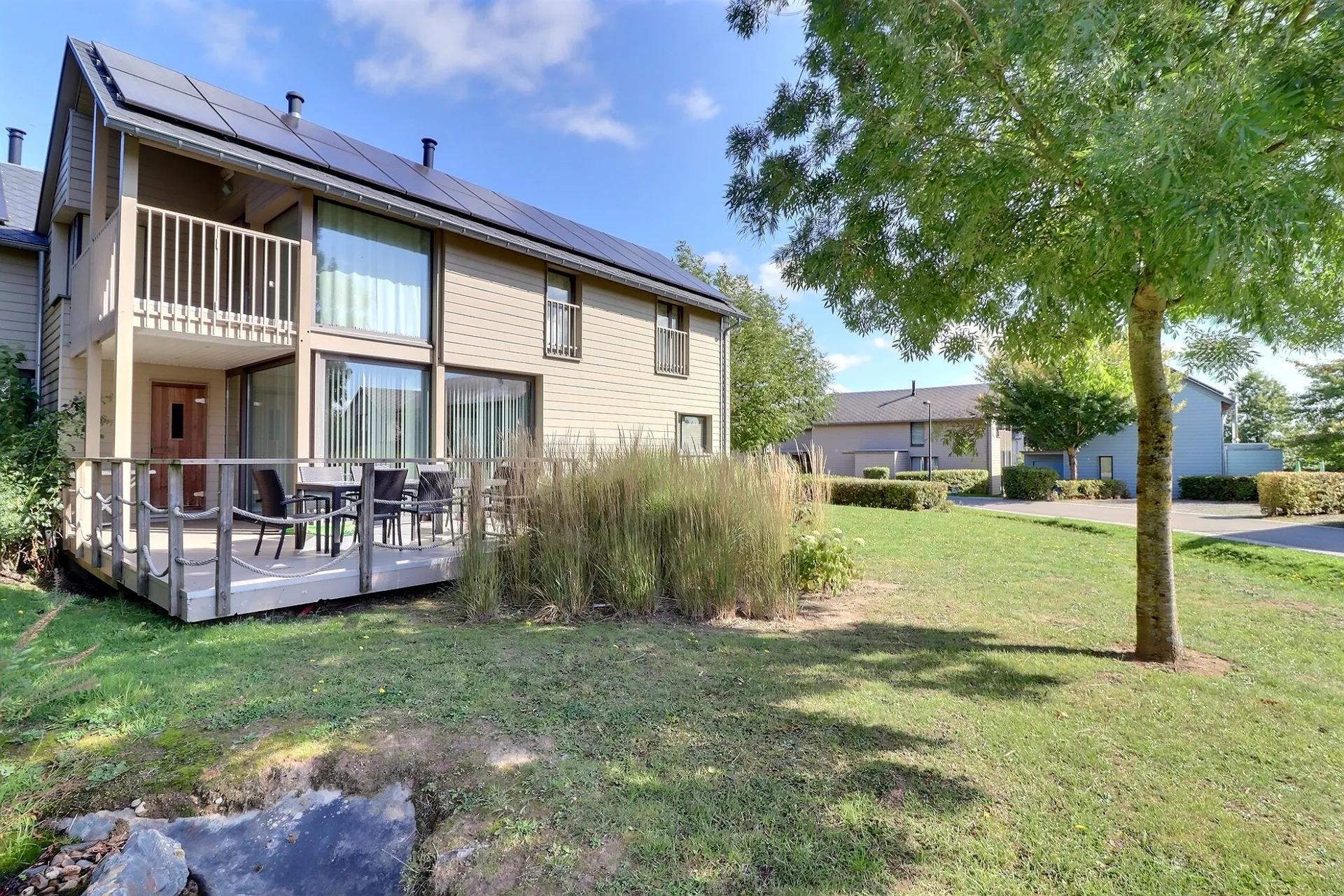 Belle maison 3 chambres avec vue imprenable sur le lac – Golden Lakes Village