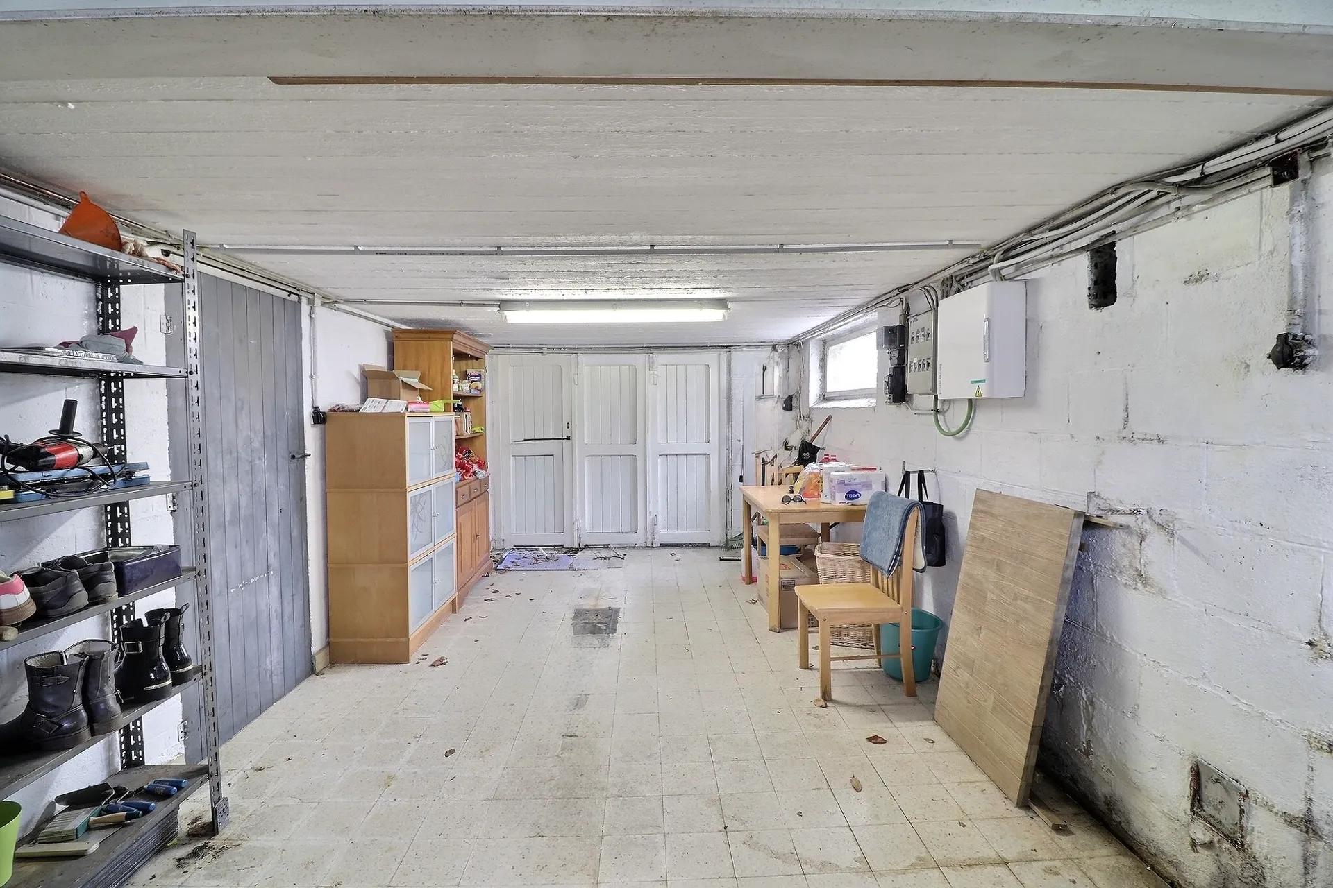 Mooie villa met 3 slaapkamers, twee garages en tuin — foto 10