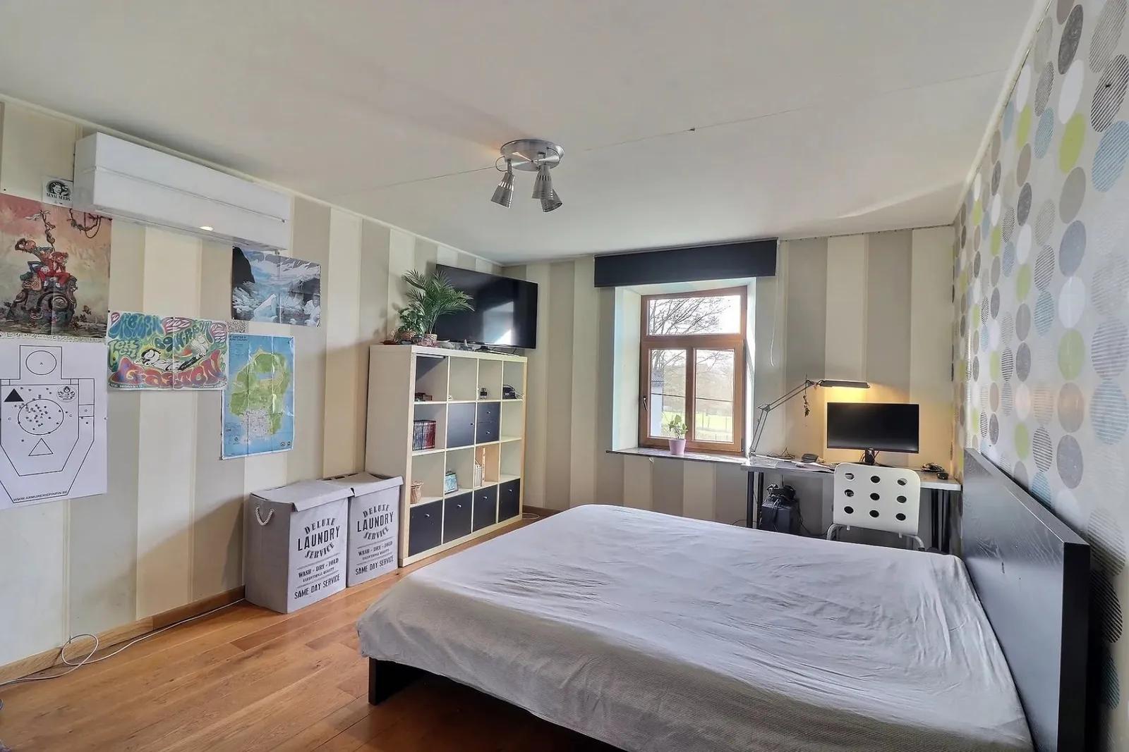 Fermette rénovée sur plus de 30 ares avec étable et garage à Senzeille — photo 12