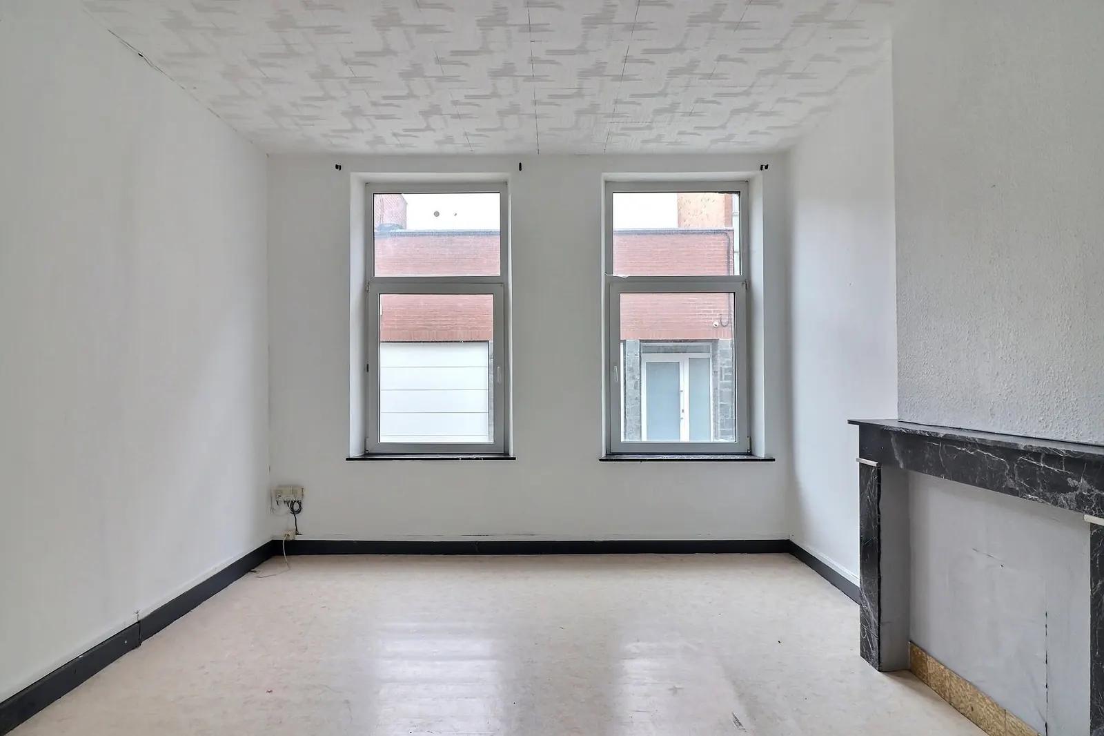 Gebouw met 3 appartementen en tuin — foto 5