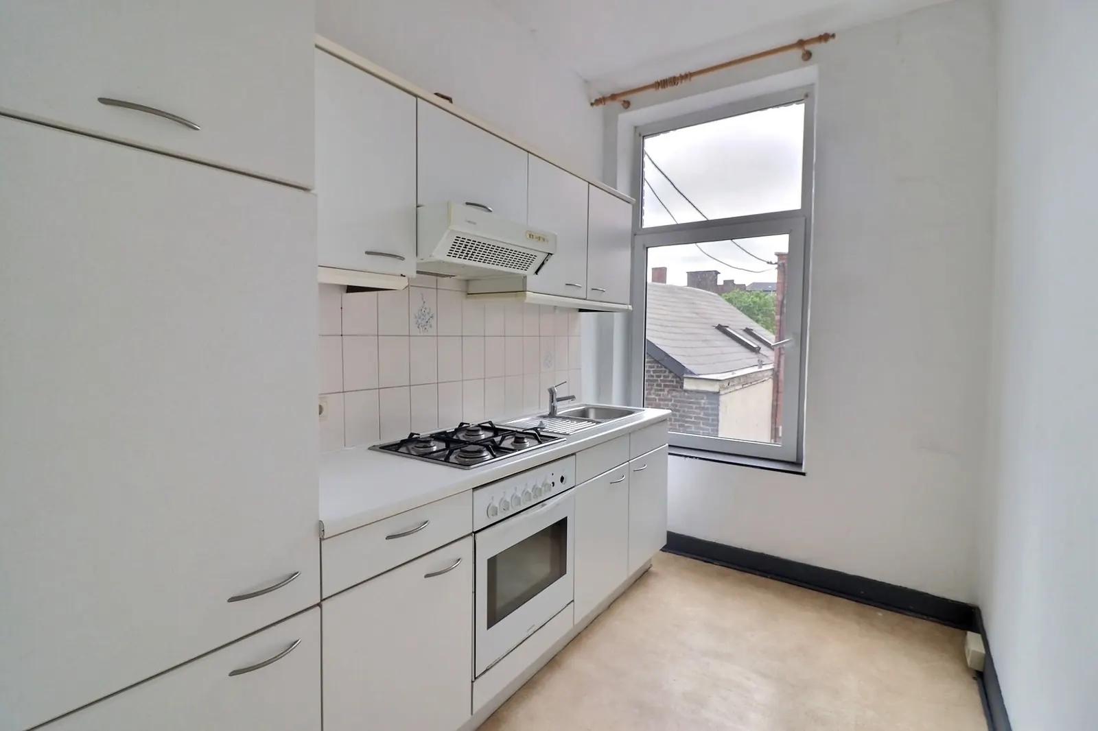 Gebouw met 3 appartementen en tuin — foto 12