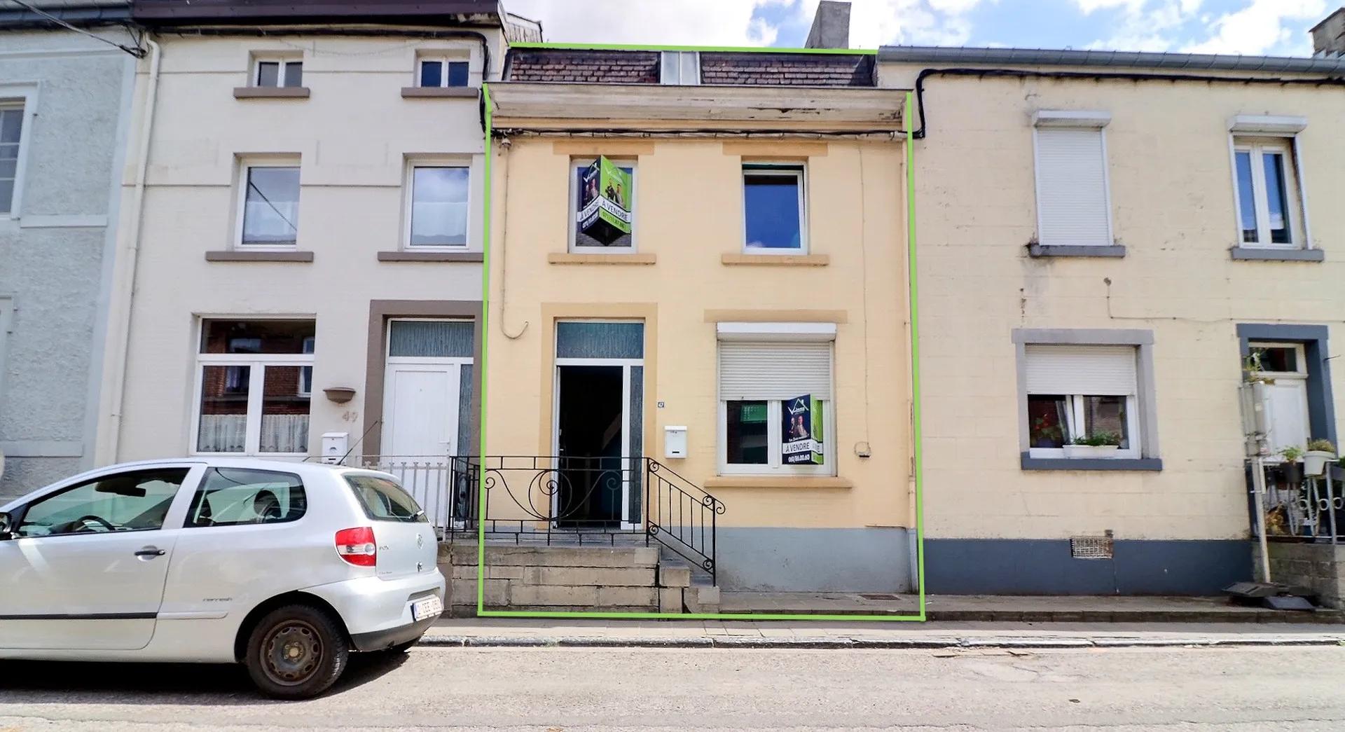 Maison 2 chambres à rénover avec jardin