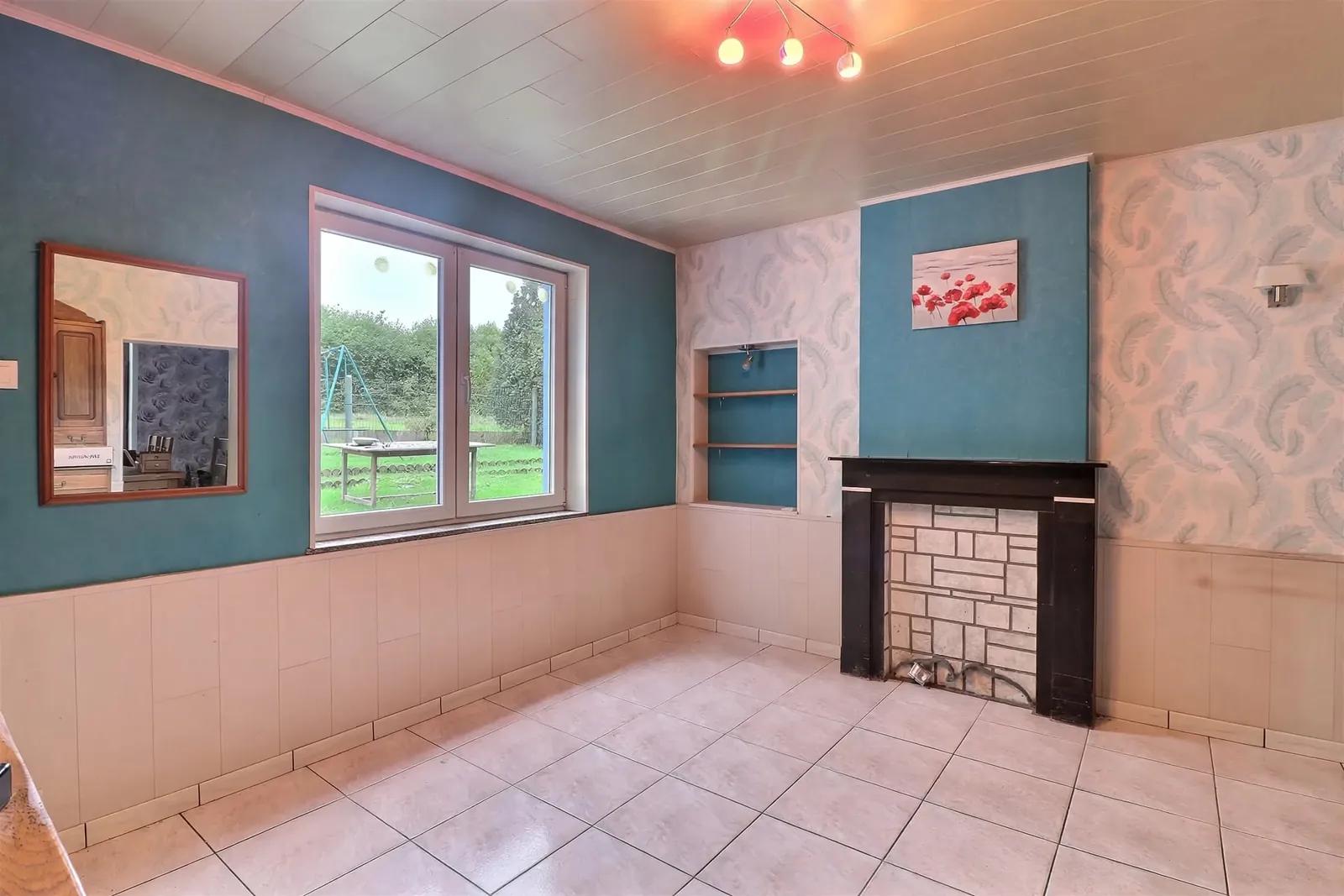 Maison à rénover avec jardin, garage et atelier — photo 8