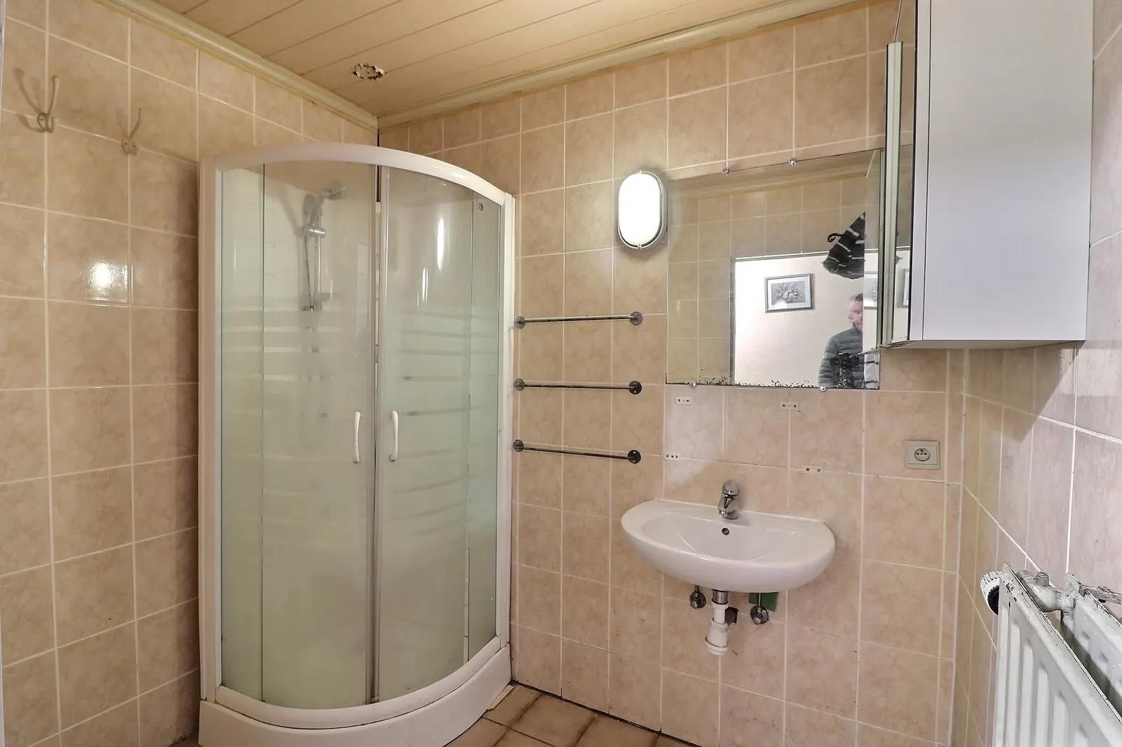 Te renoveren woning op 9 are — foto 9