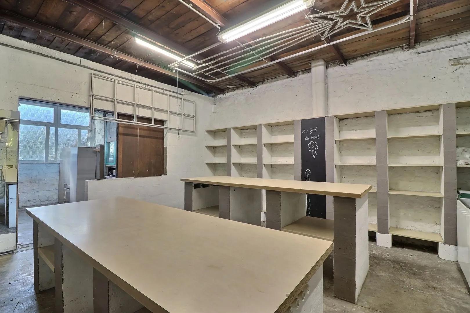 N4 : Ensemble immobilier comprenant commerce et habitations — photo 7