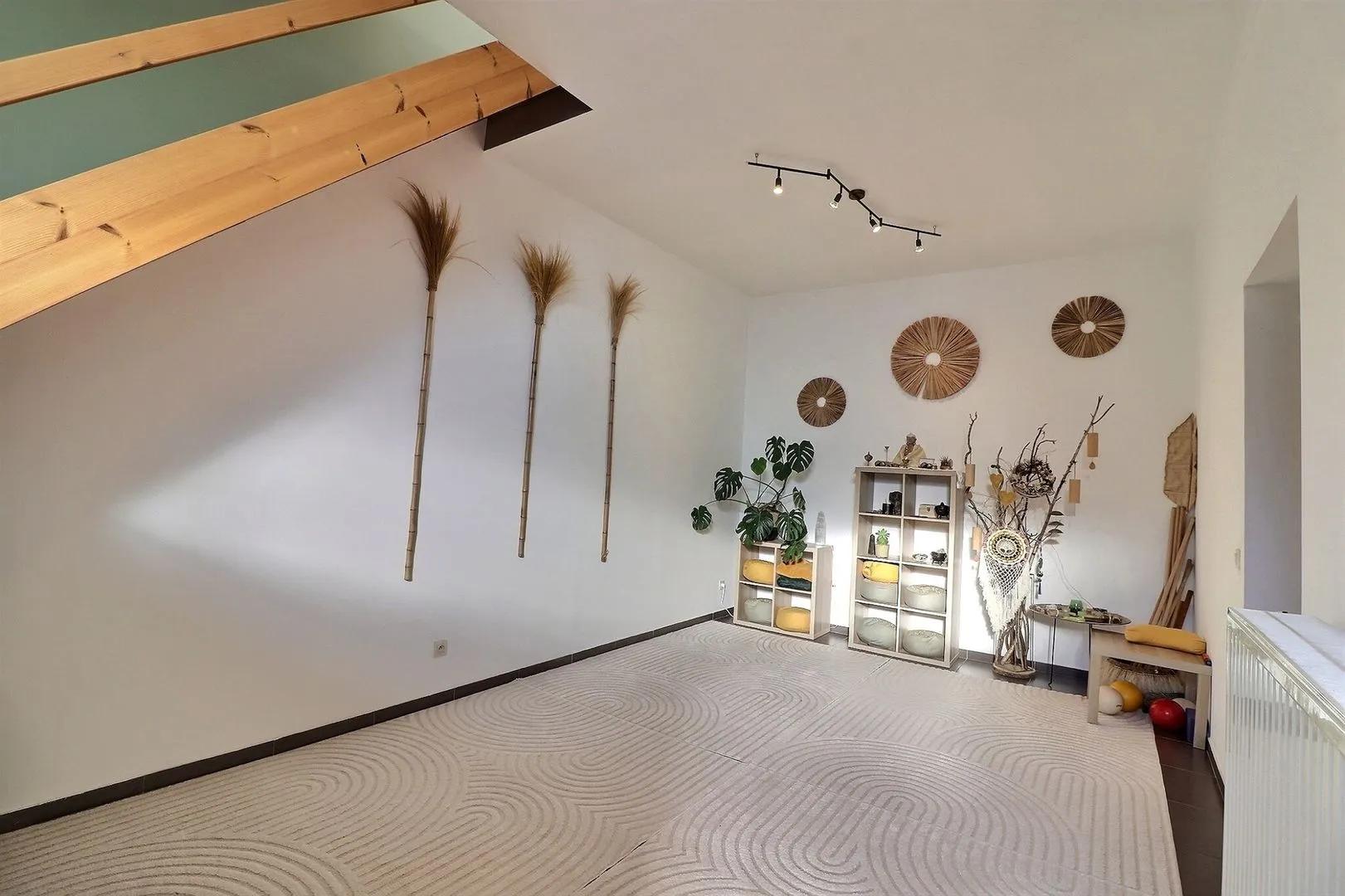 N4 : Ensemble immobilier comprenant commerce et habitations — photo 12