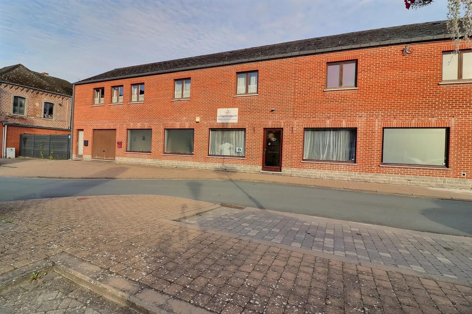 Handelsruimte van 125 m² op het gelijkvloers — foto 1