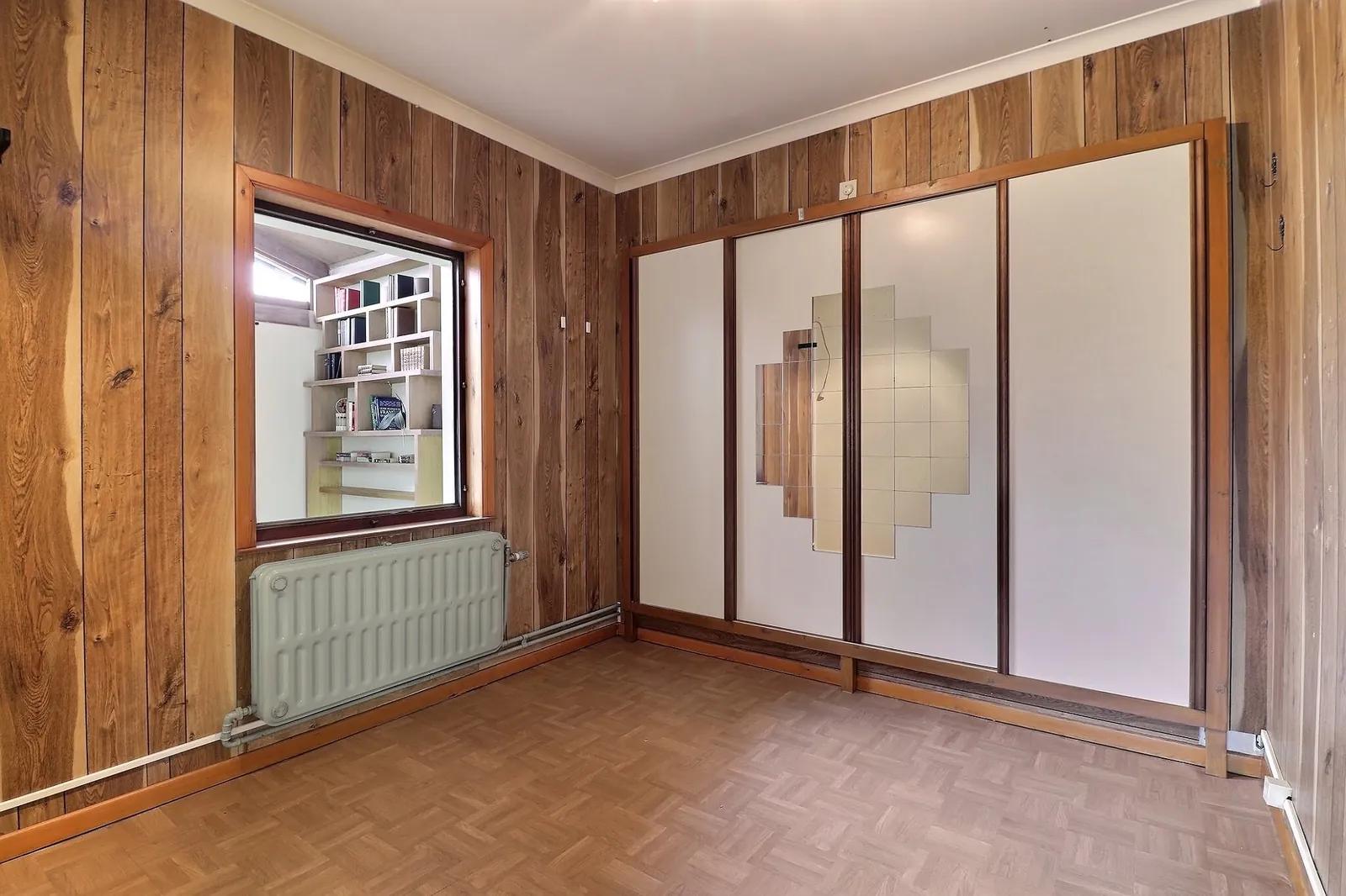 Villa de plain-pied avec grand parking et jardin — photo 11