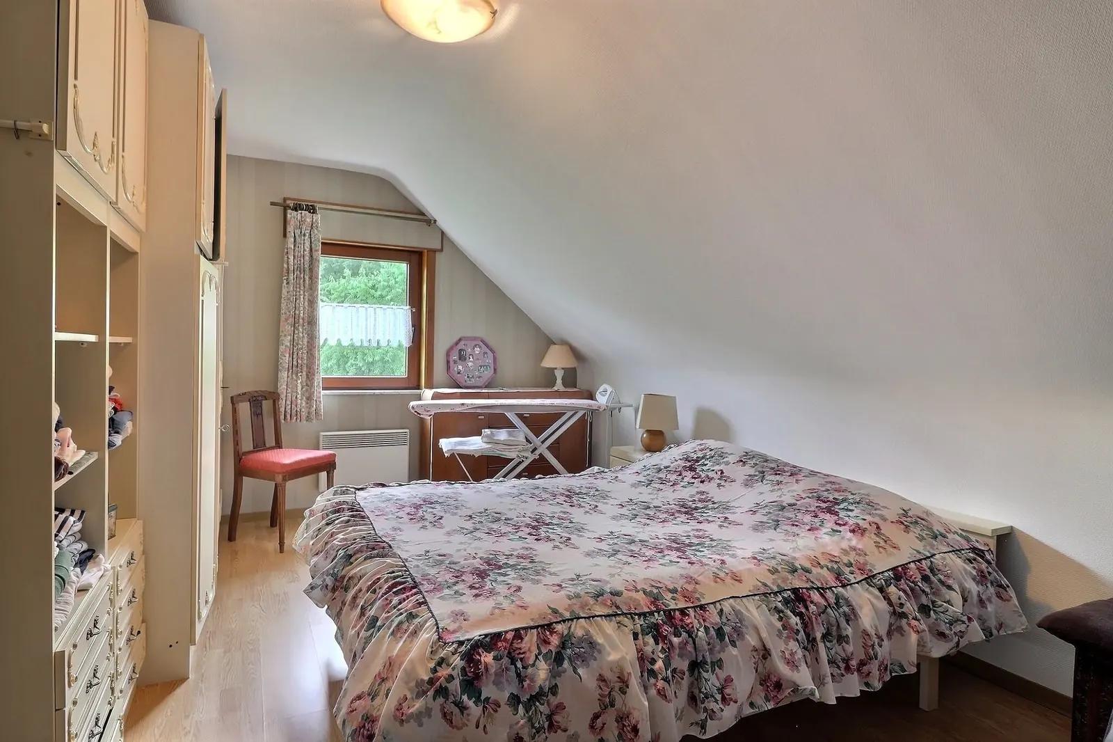 Gelijkvloerse villa aan de bosrand — foto 9
